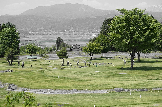 α７にSEL70200Gを付けてパートカラー「グリーン」に設定